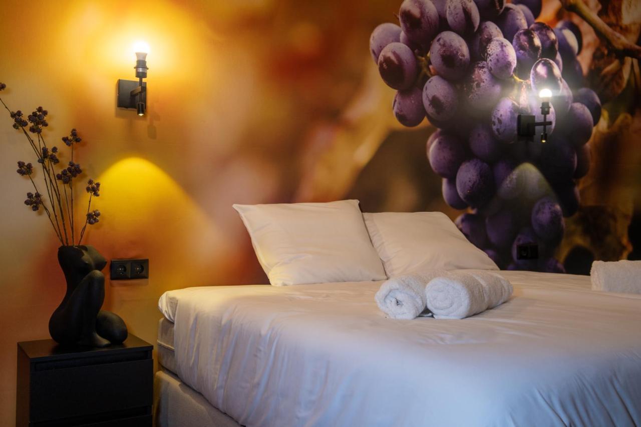 Hotel Four Geldrop Bagian luar foto